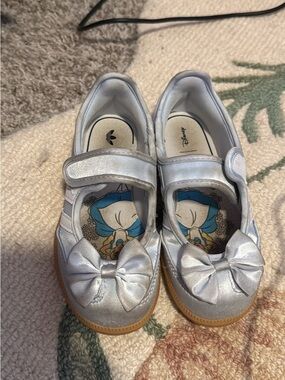 adidas Kids Light Blue Bow Mary Jane Sneakers